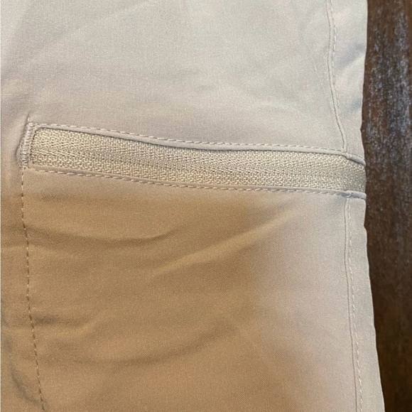 SATINY NWT Hiking Shorts Size L - Picture 3 of 6